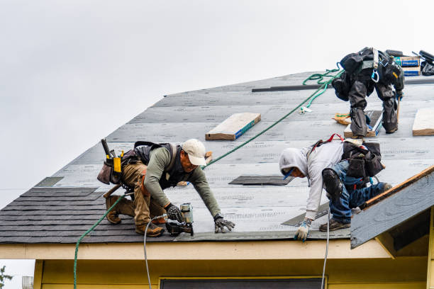 Professional Gutter Installation technician working in Fayetteville, GA